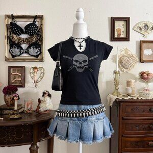 cyber y2k Mcbling mall goth rockstar gf rhinestone skull print baby tee